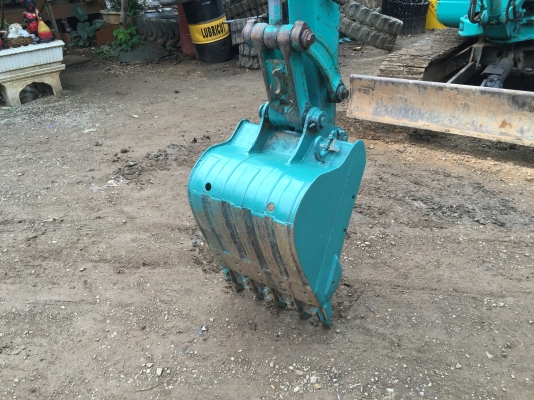 ขายรถขุด(FROM JAPAN) KOMATSU PC40-7 สภาพเดิมๆ ผ่านการใช้งานมาแค่2xxxชั่วโมง ขายรถขุด(FROM JAPAN) KOMATSU PC40-7 สภาพเดิมๆ ผ่านการใช้งานมาแค่2xxxชั่วโมง