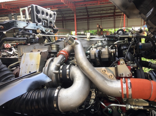 ขาย HINO series5 380แรงม้า ปี56 รถสภาพดีใช้น้อย สนใจติดต่อ 081-9426747