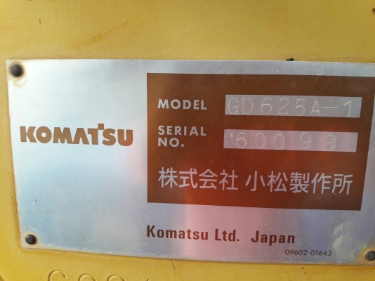 ขายรถเกรด KOMATSU GD625A-1 S/N 60098 เอกสารเล่มทะเบียน ราคา 1550000