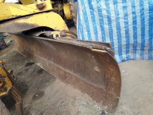 ขายรถเกรด KOMATSU GD625A-1 S/N 60098 เอกสารเล่มทะเบียน ราคา 1550000