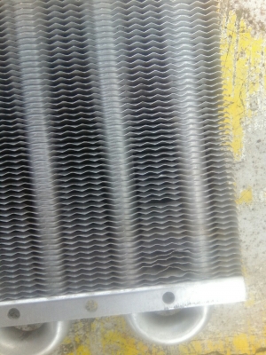 แผง Oil Gear cooler อลูมีเนียม มือ 2 สภาพดี แผง Oil Gear cooler อลูมีเนียม มือ 2 สภาพดี