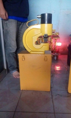 เครื่องพั้นเจาะทองเเดงครบชุด ขาย 75,000บาท/0835662999Lineid:hs4trp