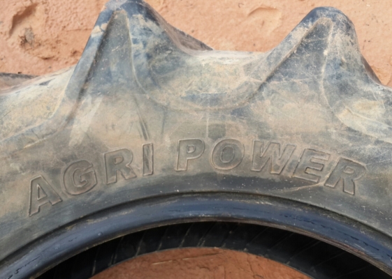 ยางหลังคูโบต้า 45 47แรง OTANI