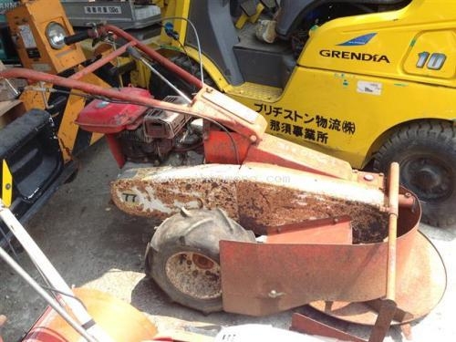 รถตัดหญ้าแบบเดินตาม รหัสสินค้า : 80802420 ยี่ห้อ : MITSUBISHI รุ่น : SB-77