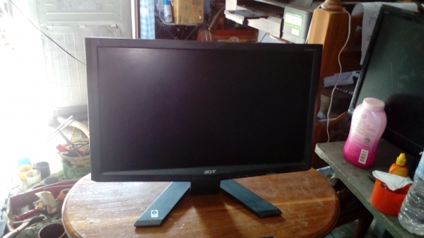 จอคอม LCD ACER  19 นิ้ว รุ่น x193hqb