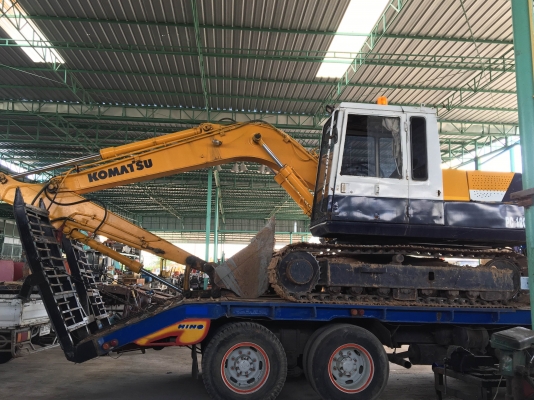 ให้เช่า!! รถแบคโฮ PC120