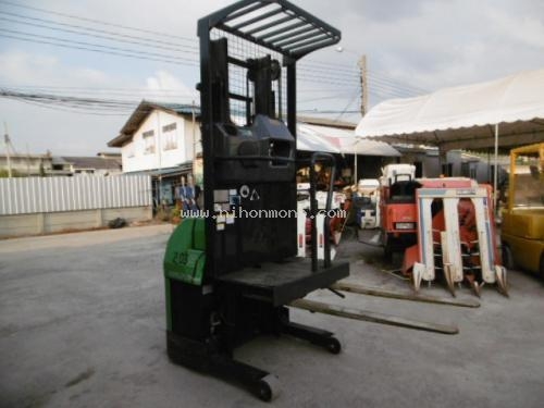 รถยกไฟฟ้ายืนขับ รหัสสินค้า : 80803389 ยี่ห้อ : TOYOTA รุ่น : 7FBP9