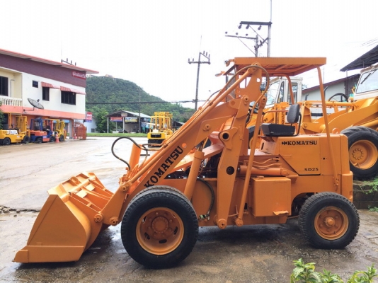 ขายรถตัก หลายคัน ราคากันเอง ขายรถตัก หลายคัน ราคากันเอง