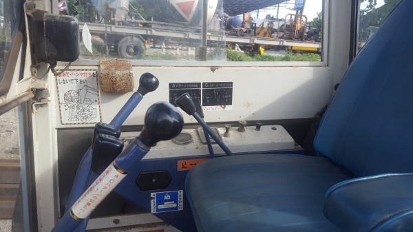 ขายรถขุดkh021มีตู้ถูกๆๆไปเลย