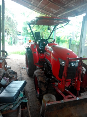 ขายรถไถ 36 แรง ปี 53. อุปกรณ์ ครบ ขายด่วน 235000 บาท ขายรถไถ 36 แรง ปี 53. อุปกรณ์ ครบ ขายด่วน 235000 บาท