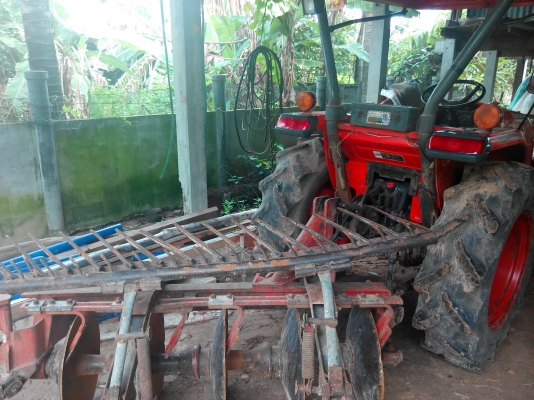 ขายรถไถ 36 แรง ปี 53. อุปกรณ์ ครบ ขายด่วน 235000 บาท ขายรถไถ 36 แรง ปี 53. อุปกรณ์ ครบ ขายด่วน 235000 บาท