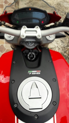 ขาย Ducuti M796 ปี 2014 ราคา 299,000 ขาย Ducuti M796 ปี 2014 ราคา 299,000