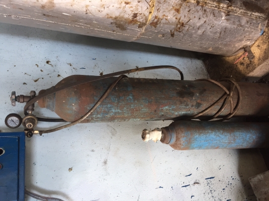 ขายเครื่องตัด cut 40 ถูกๆ 4000 ถังอาร์กอน2ใบมีแก้สเต็มๆ5000-2500 T0818444998