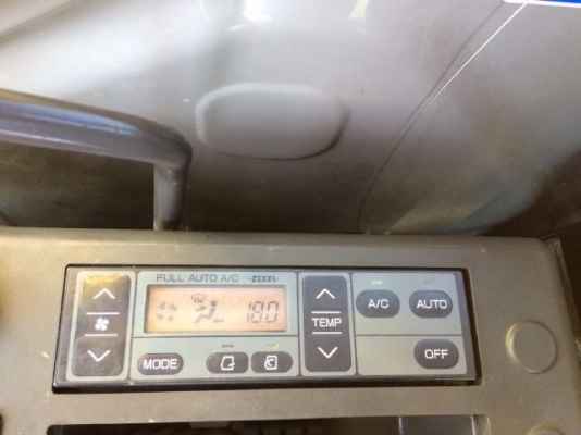 ขายรถแบคโฮ HITACHI ZX125 รถนอกนำเข้าเองจากญี่ปุ่น สภาพสวยพร้อมใช้งาน มีVDOการทำงานครับ ขายรถแบคโฮ HITACHI ZX125 รถนอกนำเข้าเองจากญี่ปุ่น สภาพสวยพร้อมใช้งาน มีVDOการทำงานครับ