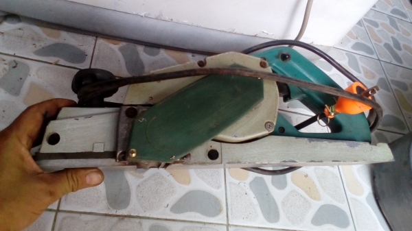 กบไฟฟ้า HIKARI 850W 4 นิ้ว กบไฟฟ้า HIKARI 850W 4 นิ้ว
