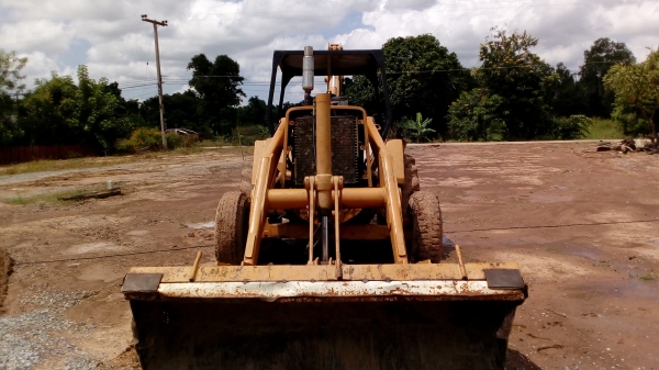 ขายรถตักหน้าขุดหลัง