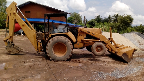 ขายรถตักหน้าขุดหลัง