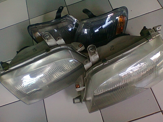 โคมไฟหน้า TOYOTA CORONA ท้ายโด่งงาน KOITO JAPAN