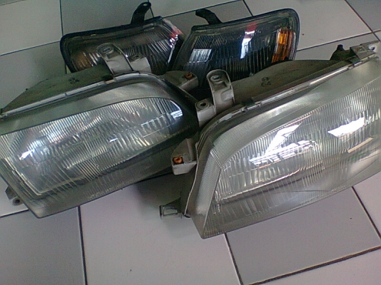 โคมไฟหน้า TOYOTA CORONA ท้ายโด่งงาน KOITO JAPAN โคมไฟหน้า TOYOTA CORONA ท้ายโด่งงาน KOITO JAPAN