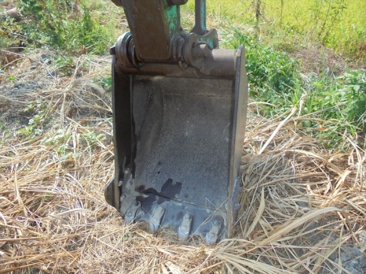 รถขุด Komatsu PC40-7 นำเข้าจากญี่ปุ่น โทร. 080-6565422 (หนิง)