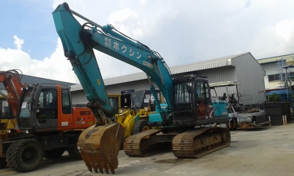 KOBELCO SK200-8 ปี 2011 5796 ชม.