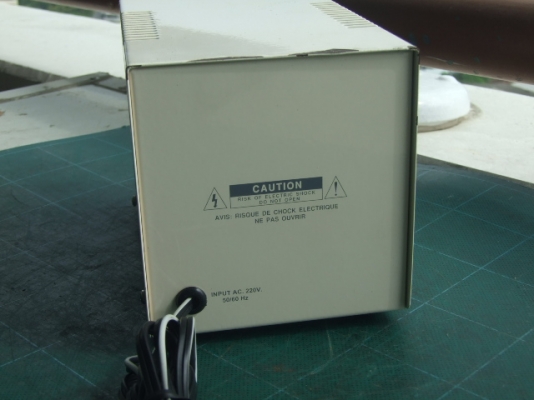 หม้อแปลงไฟจาก 220v ==> 100v /110v ขนาด 1,000w ของ Protech รุ่น AD-1325