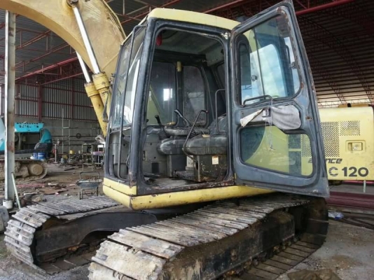 ขาย 465,000 KOMATSU  PC120-6  เครื่องดี ปั้มดี (ไฟฟ้าตัด กล่อง อยู่)  เอกสารเล่มทะเบียน รถอยู่ จ.สุพรรณบุรี  090-772-3710 090-772-3708