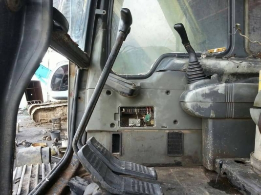 ขาย 465,000 KOMATSU  PC120-6  เครื่องดี ปั้มดี (ไฟฟ้าตัด กล่อง อยู่)  เอกสารเล่มทะเบียน รถอยู่ จ.สุพรรณบุรี  090-772-3710 090-772-3708