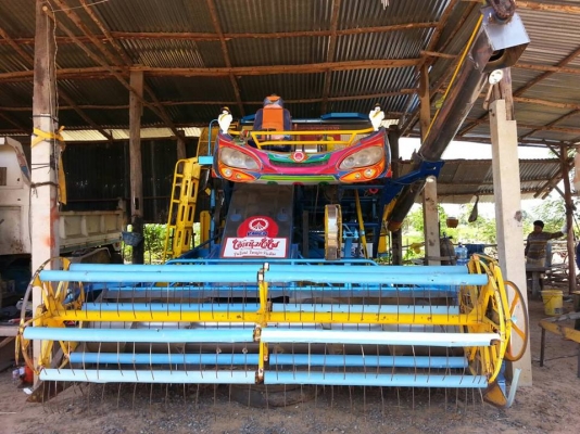 ขายรถเกี่ยวข้าว ไอ้หนุ่มไวไฟ ปี55 สภาพพร้อมใช้งานเลย ราคา1,200,000 สนใจโทร 090-8588220คุณนะ 093-3258446คุณบิว หรือเข้าดูสินค้าอื่นๆได้ที่ www.narong2truck.com หรือ www.truck.in.th/498 หรือเพจFacebook ณรงค์ ซื้อขายรถมือสอง (เว็บไซต์ส่วนตัว) หรือFacebook คุ