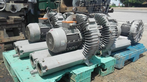 ** SOLD ** ริงโบวเวอร์ดูดเป่า SIEMENS Made in Germany 15 HP 380V สวยๆเดิมๆพร้อมใช้!!