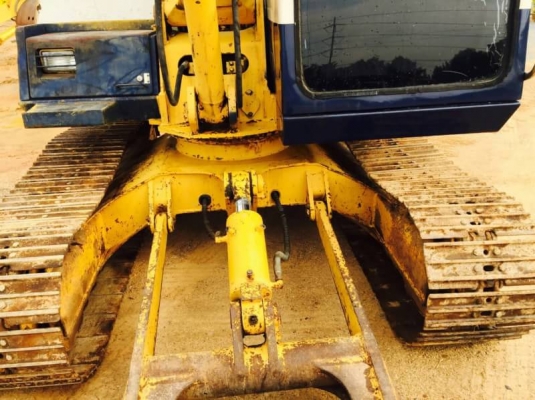 ขาย 650,000  KOMATSU pc 60-6 สภาพเก่านอก แอร์เย็น ไฟฟ้าครบ มีไลนหัวเจาะ เอกสารอินวอยย์ (รถอยู่ปทุม) 090-772-3710 090-772-3708