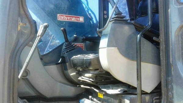 ขาย 1,780,000 KOBELCO sk 200-8 yn 12 เอกสารชุดจดทะเบียน 17,000ชม. ไฟฟ้าครบ เครื่องดี ปั้มแรง เอวแน่น ช่วงล่างเต็ม รถสวยพร้อมใช้(ราชบุรี) 090-772-3710 090-772-3708