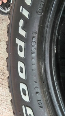 ขายยาง Bf All 265 70 R17 ปี 13 1ชุด ขายที่ 6500 บาท ขายยาง Bf All 265 70 R17 ปี 13 1ชุด ขายที่ 6500 บาท