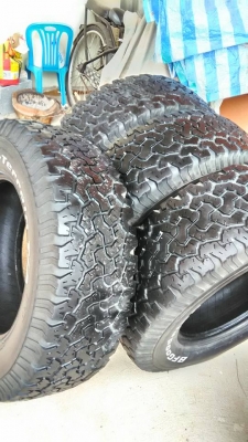 ขายยาง Bf All 265 70 R17 ปี 13 1ชุด ขายที่ 6500 บาท ขายยาง Bf All 265 70 R17 ปี 13 1ชุด ขายที่ 6500 บาท