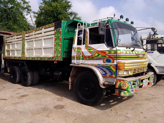 ขาย 10 ล้อดั้ม F 18  เบลคจิฟฟี่ เครื่อง HO7C 185 แรง