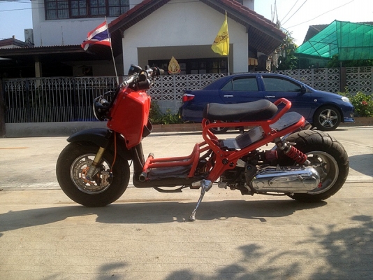 ***** ขาย Honda Zoomer แต่งล้อใหญ่ โหลดเตี้ย *****