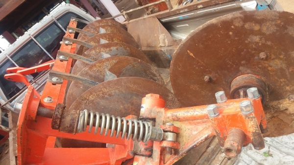 ผาลหกใบ26ตราช้าง266jwใส่70แรง ผาลหกใบ26ตราช้าง266jwใส่70แรง