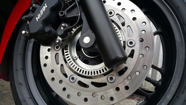 ราคา PCX เลยจ้า Forza300 2013 วิ่ง 7000 โลแท้ สวยพร้อมใช้งาน ต่อรองราคาได้นะ