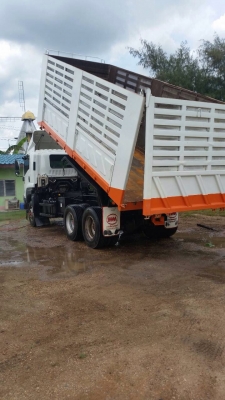 ขายรถบรรทุกสิบล้อดัมพ์ ISUZU แม่เดี่ยว เครื่อง 360 แรง ปี 53 กระบะดัมพ์สามมิตรคอกเกษตร มีระบบลากลูก ไมล์ 2xx,xxx ทะเบียนพร้อม