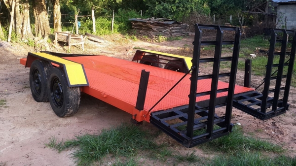 เทลเลอร์รถเกี่ยวข้าว และแมคโคล เทลเลอร์รถเกี่ยวข้าว และแมคโคล