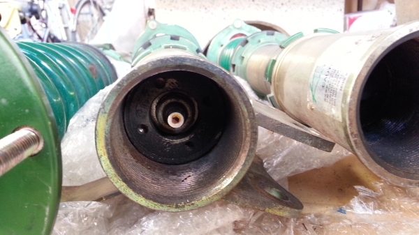 ขายโช๊คแต่งเก่าญี่ปุ่นปรับระดับแข็งอ่อนได้ c34 s13 s14 ราคา 10,000 บาทไม่รวมส่ง ขายโช๊คแต่งเก่าญี่ปุ่นปรับระดับแข็งอ่อนได้ c34 s13 s14 ราคา 10,000 บาทไม่รวมส่ง