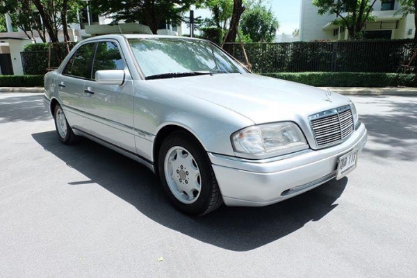 Mercedes Benz C220 สี บ.เงิน ปี 1994 Mercedes Benz C220 สี บ.เงิน ปี 1994