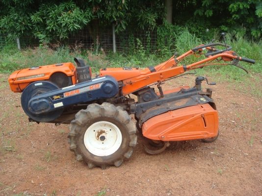 ลดเหลือ 39,000 รถไถพรวนดิน Kubota K9