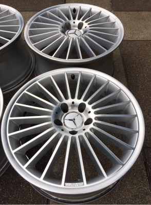 ล้อแท้ AMG Stlye 5 ขอบ18 สภาพสวย สีเดิม ไม่เคยซ่อม ราคาไม่แพง