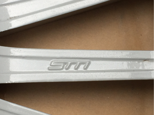 ล้อแท้ AMG Stlye 5 ขอบ18 สภาพสวย สีเดิม ไม่เคยซ่อม ราคาไม่แพง