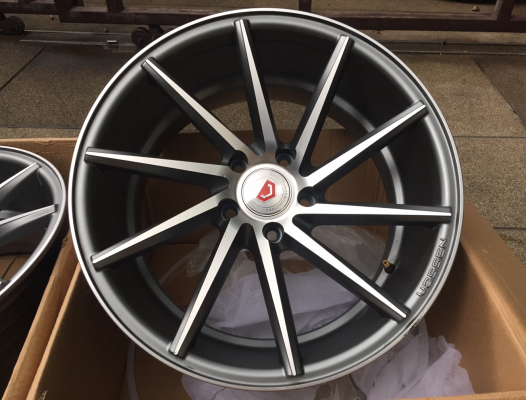 ล้อ Vossen ขอบ18 สภาพป้ายแดง ใช้อาทิตย์เดียว ราคาไม่แพง