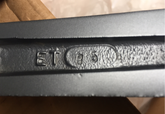 ล้อ Vossen ขอบ18 สภาพป้ายแดง ใช้อาทิตย์เดียว ราคาไม่แพง