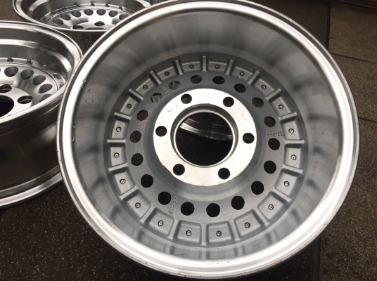 ล้อใหม่หยดน้ำ ขอบ15 หายาก ราคาไม่แพง