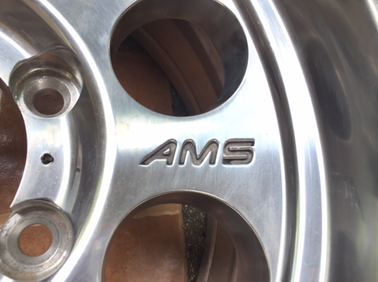 ล้อใหม่ลาย Mickey Thomson ขอบ15 ราคาไม่แพง