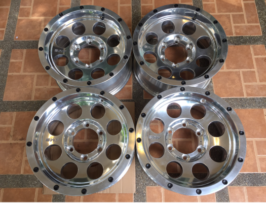 ล้อใหม่ลาย Mickey Thomson ขอบ15 ราคาไม่แพง